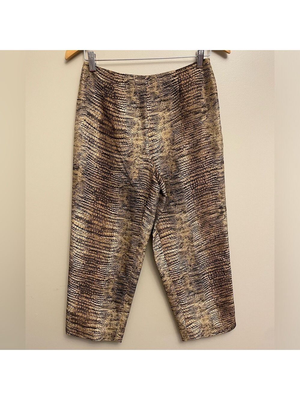 Allison Taylor Petite Snake Skin Print Pants Size 6 Silk
